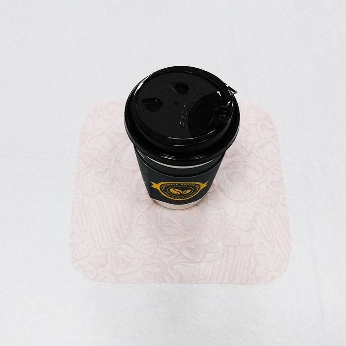 Non-woven takeaway cup carrier