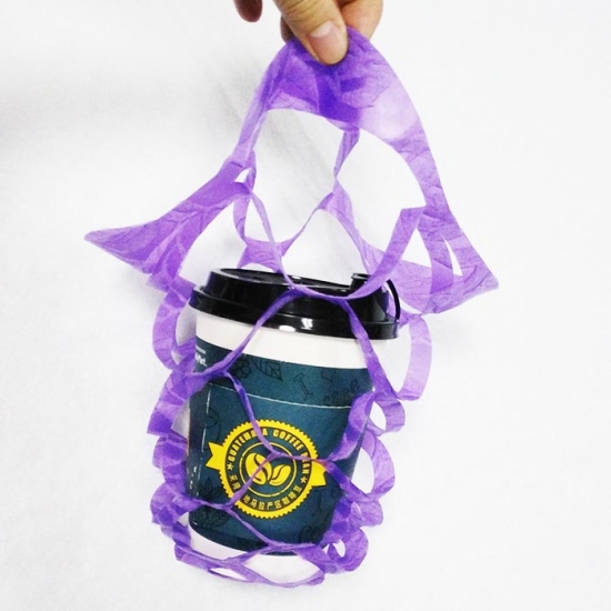 Nonwoven disposable carrier coffee cup holder