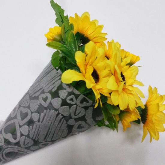 Fresh flower nonwoven wrapping paper